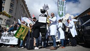 Metges de tot Espanya ultimen una vaga nacional del 9 al 12 de desembre contra l’Estatut Marc: «La professió ha dit prou»