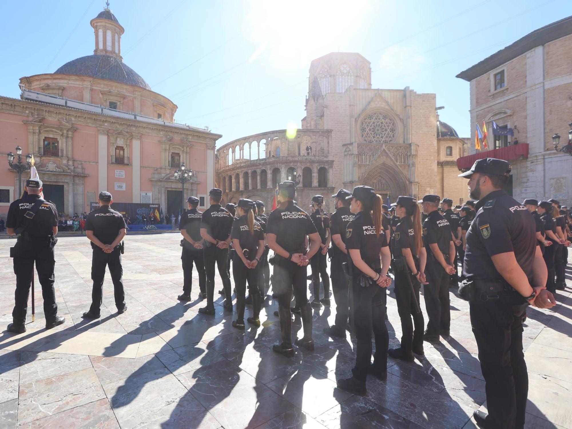 La Policía Nacional de Valencia celebra el Día de los Santos Ángeles Custodios