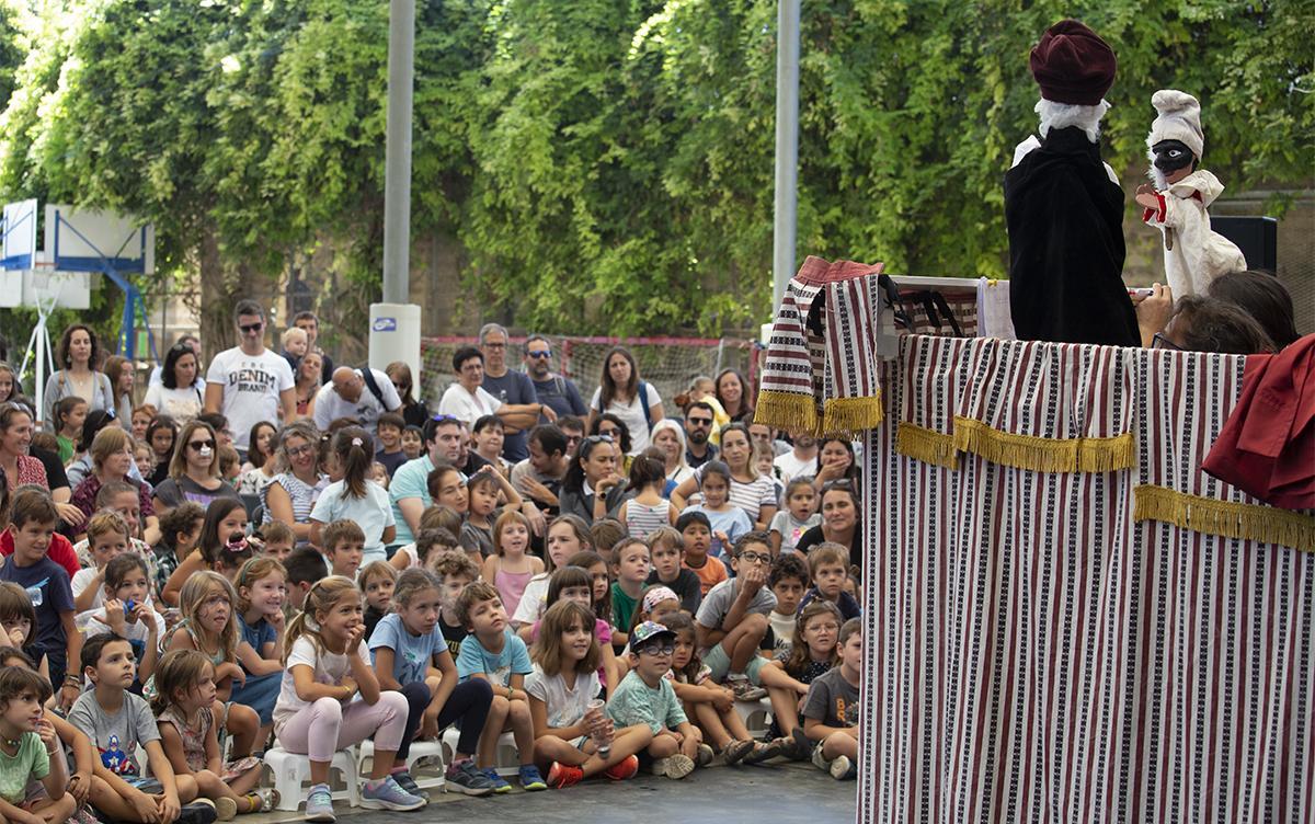 Espectáculos en el Parc de l’Escorxador en la foto Teatro San Carlino: Pulcinella in favola