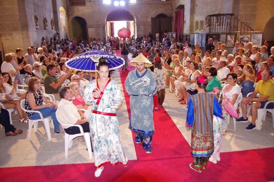 Desfile solidario en Fuentesaúco