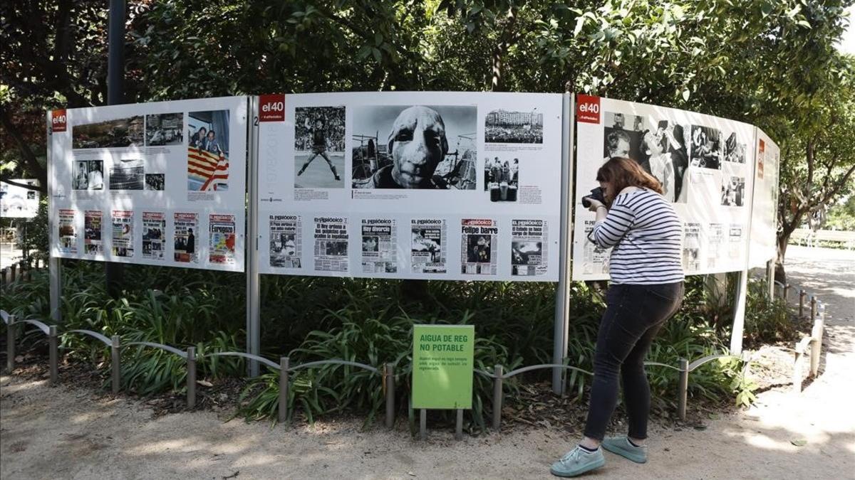 Exposición sobre los 40 años de historia de EL PERIÓDICO en el Palau Robert