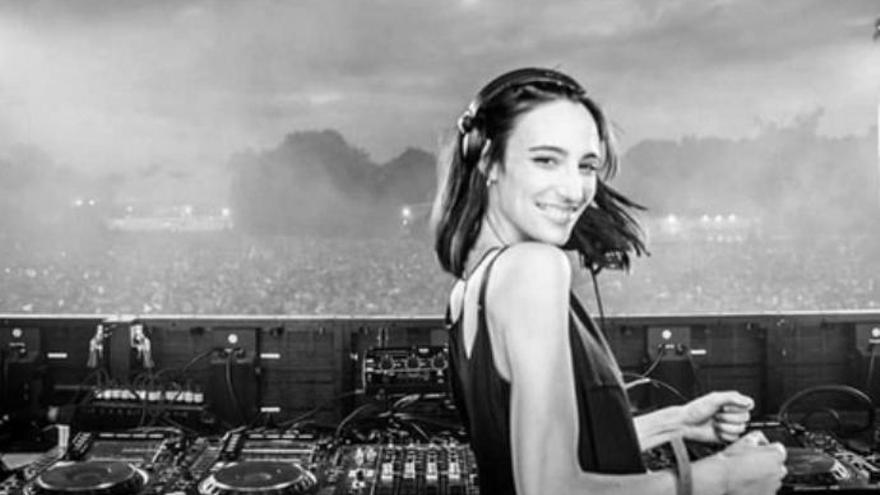 Amelie Lens.