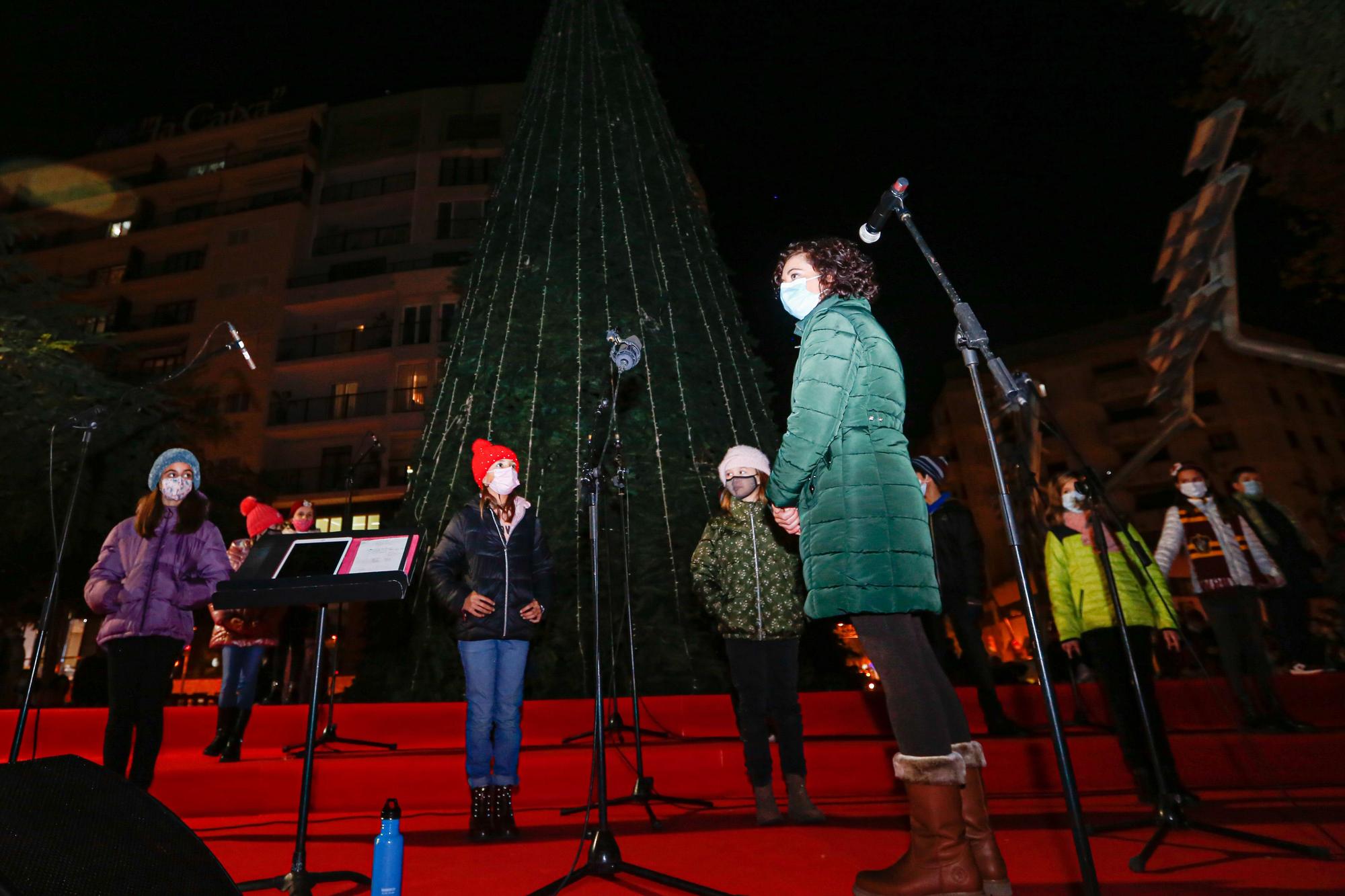 Encendido de las luces de Navidad en Vila.