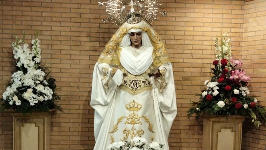 La Virgen de La Fraternidad de la cofradía de La Columna de Zaragoza, peregrina de la Salud