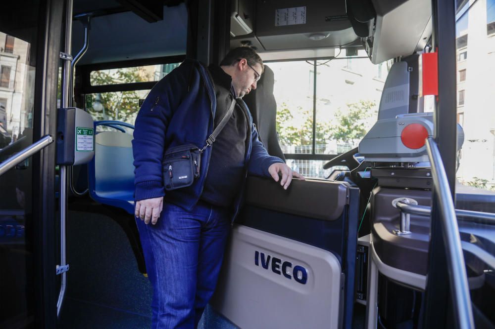 Los nuevos autobuses de la EMT de Palma se pueden ver en la plaza Joan Carles I