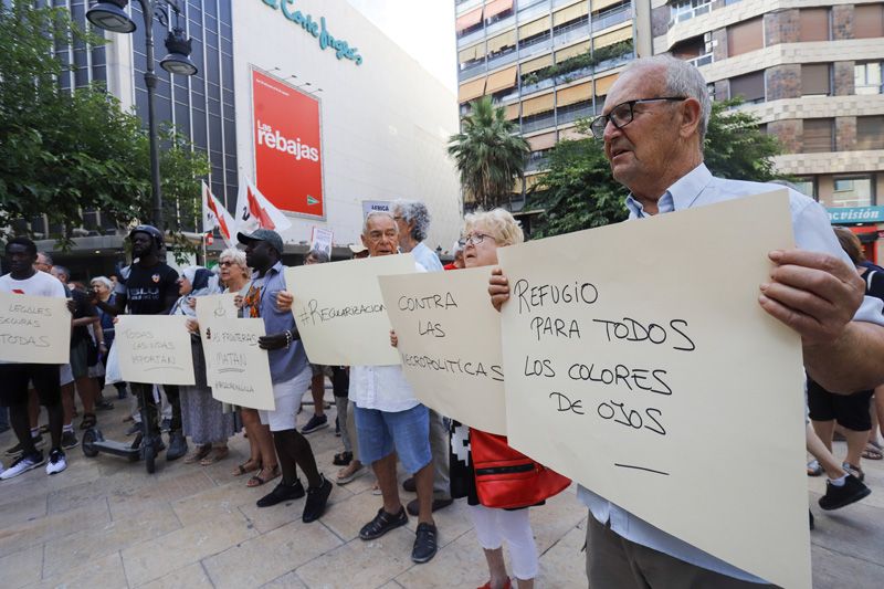 Manifestación en València contra los fallecidos en la valla de Melilla