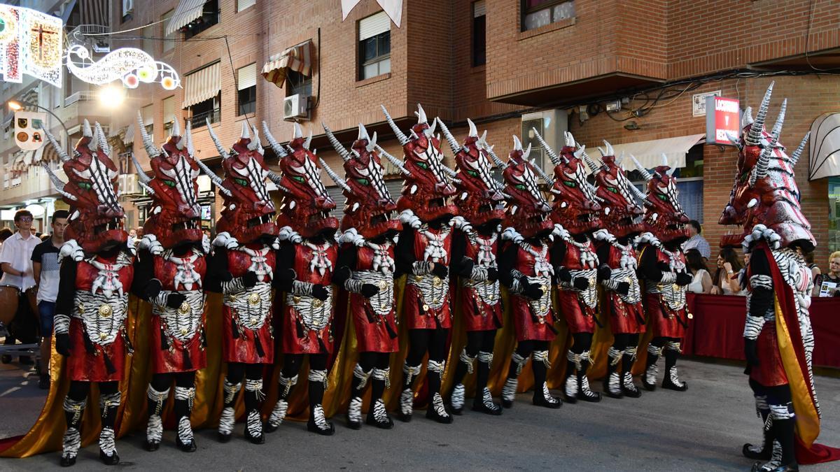 Los desfiles generales de Moros y Cristianos  son algunos de los actos más espectaculares del municipio.