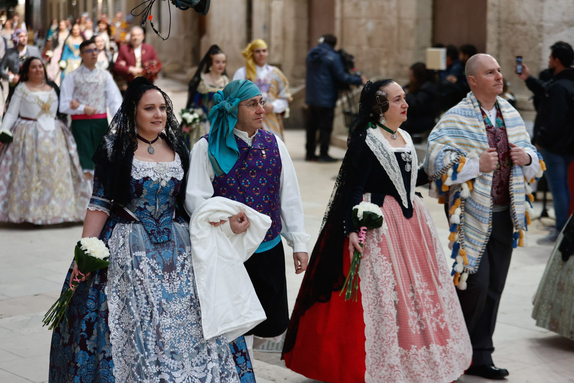 Todas las fotos de la Ofrenda del 17 de marzo entre las 18:00 y las 19:00 horas por la calle San Vicente