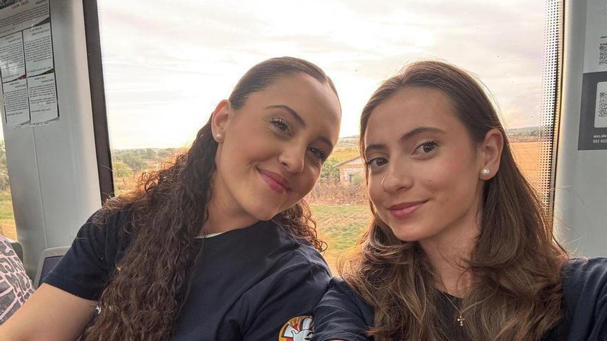 Lucía e Irene, dos estudiantes murcianas que ayudarán en la misa del papa: 