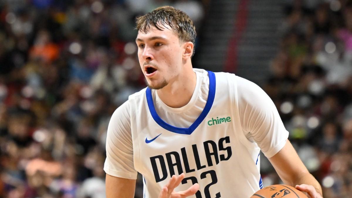 Cooper Flagg, en su debut contra los Dallas Mavericks