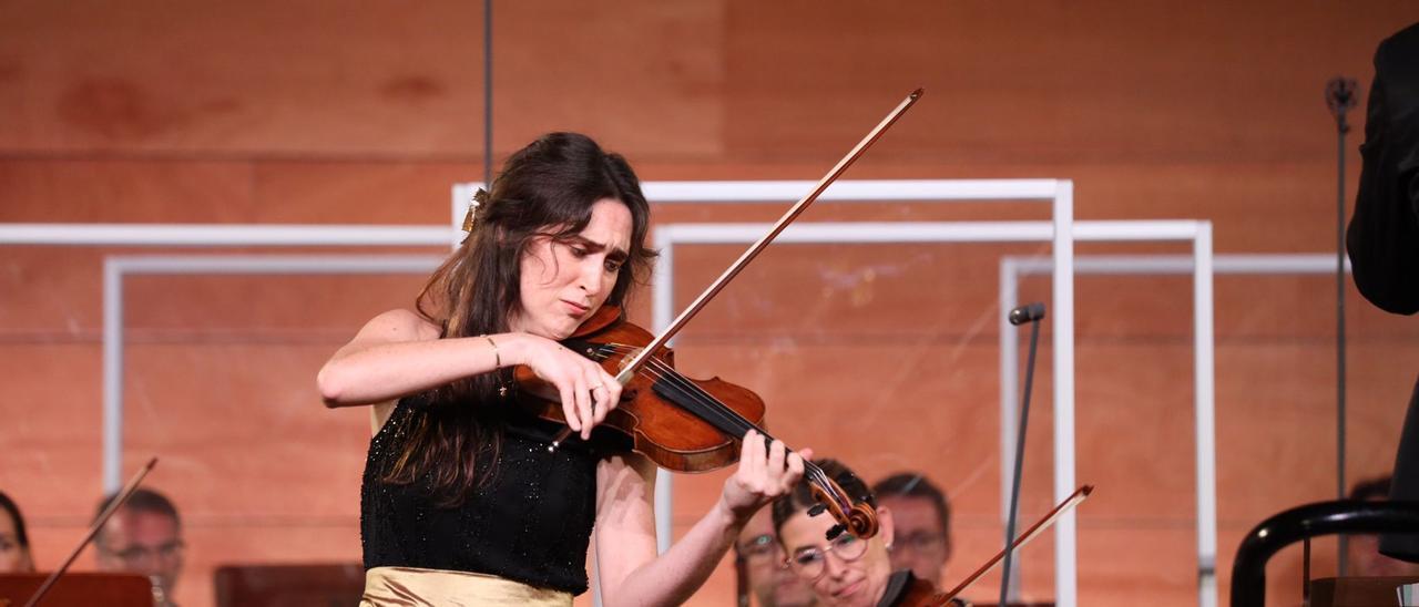 Alexis Hatch durante su interpretación en la final.