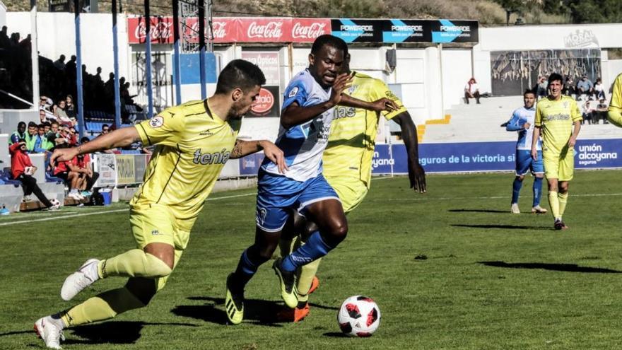 El Alcoyano defrauda y enfada a la afición