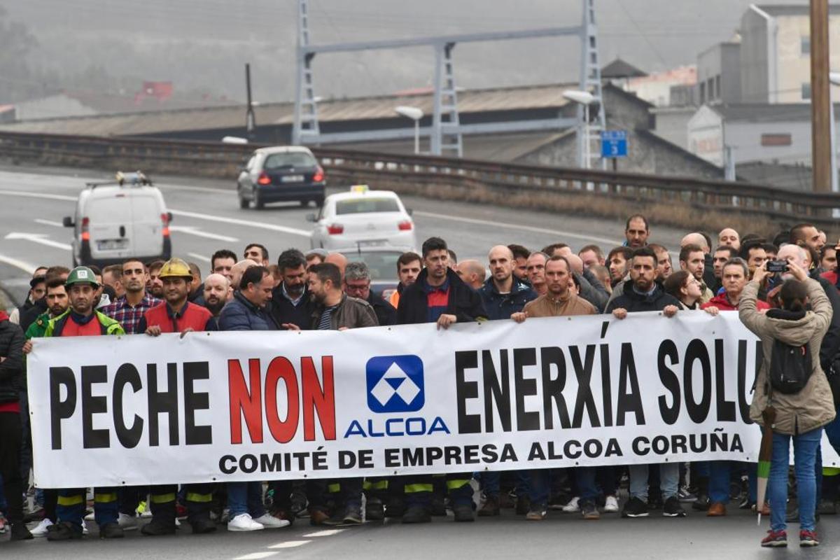 Manifestación de trabajadores de Alcoa en A Coruña