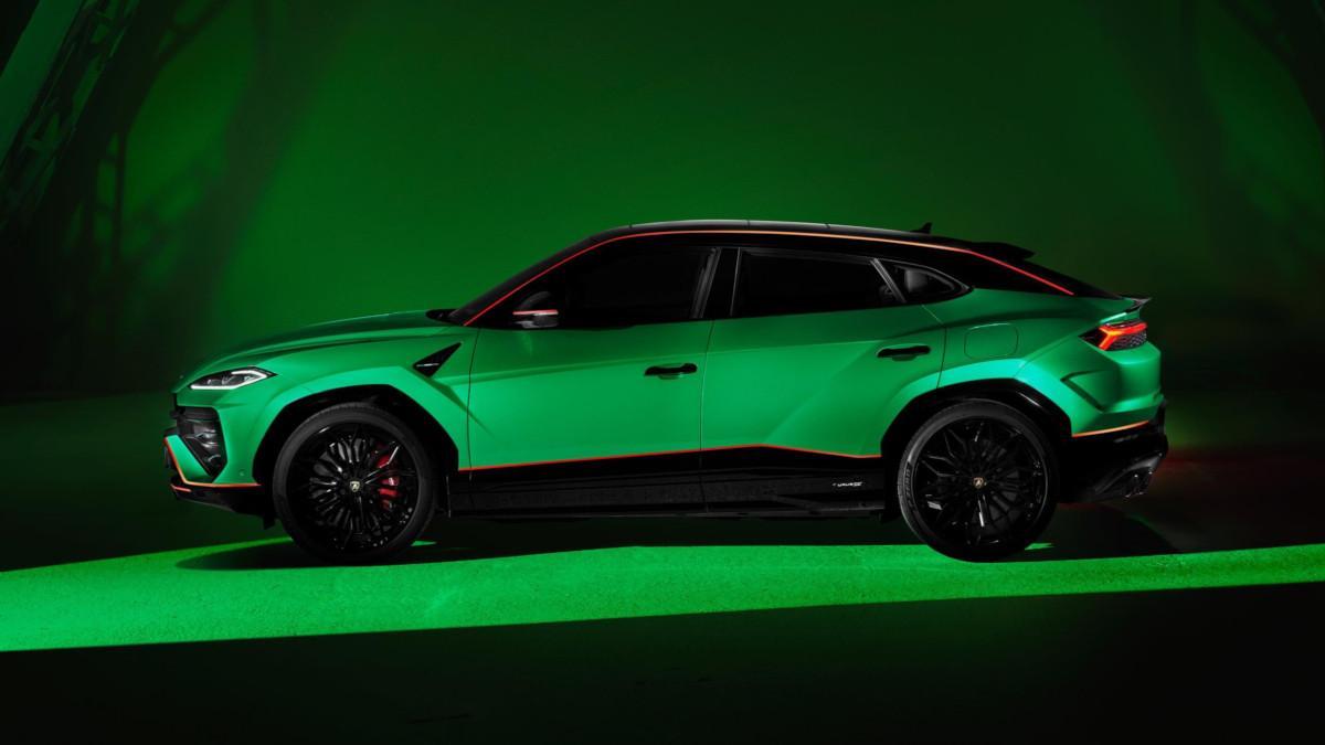 Perfil del Lamborghini Urus SE Tettonero