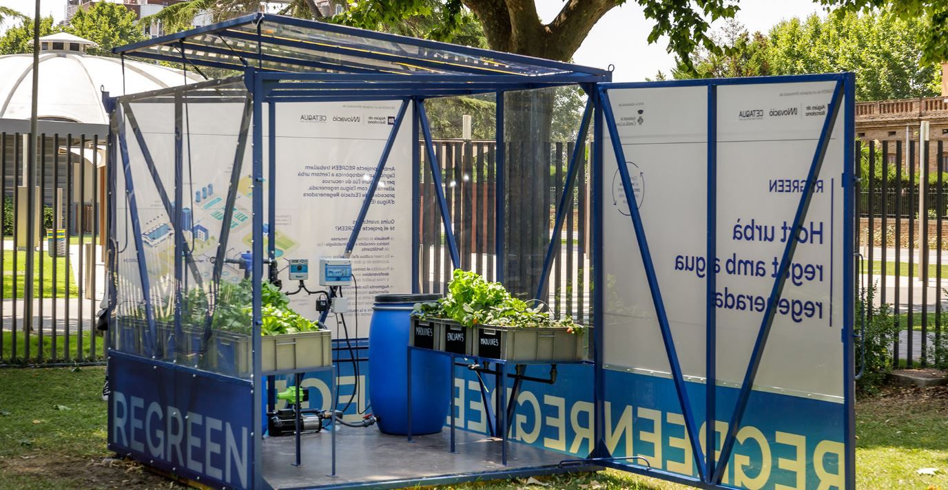 Cornellà inaugura el huerto urbano Regreen con agua regenerada.