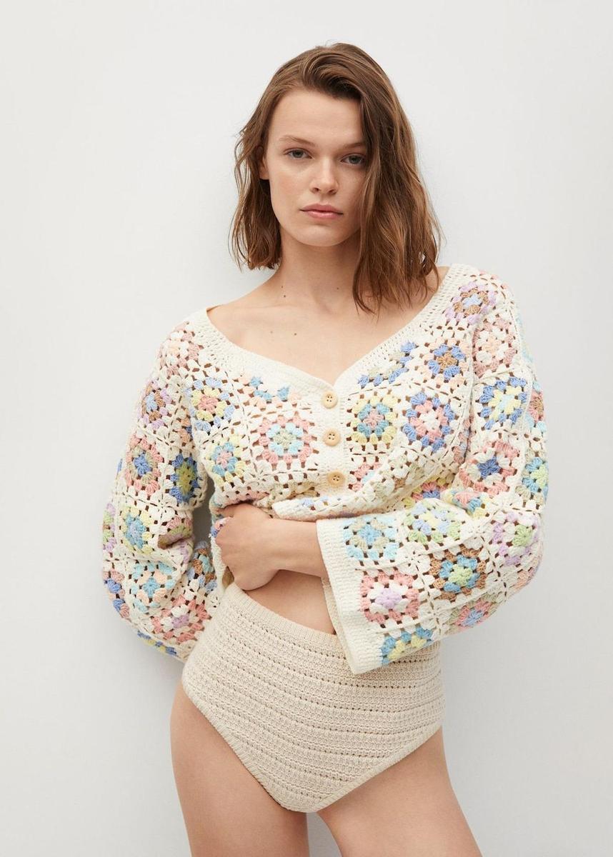 Chaqueta de crochet, de Mango