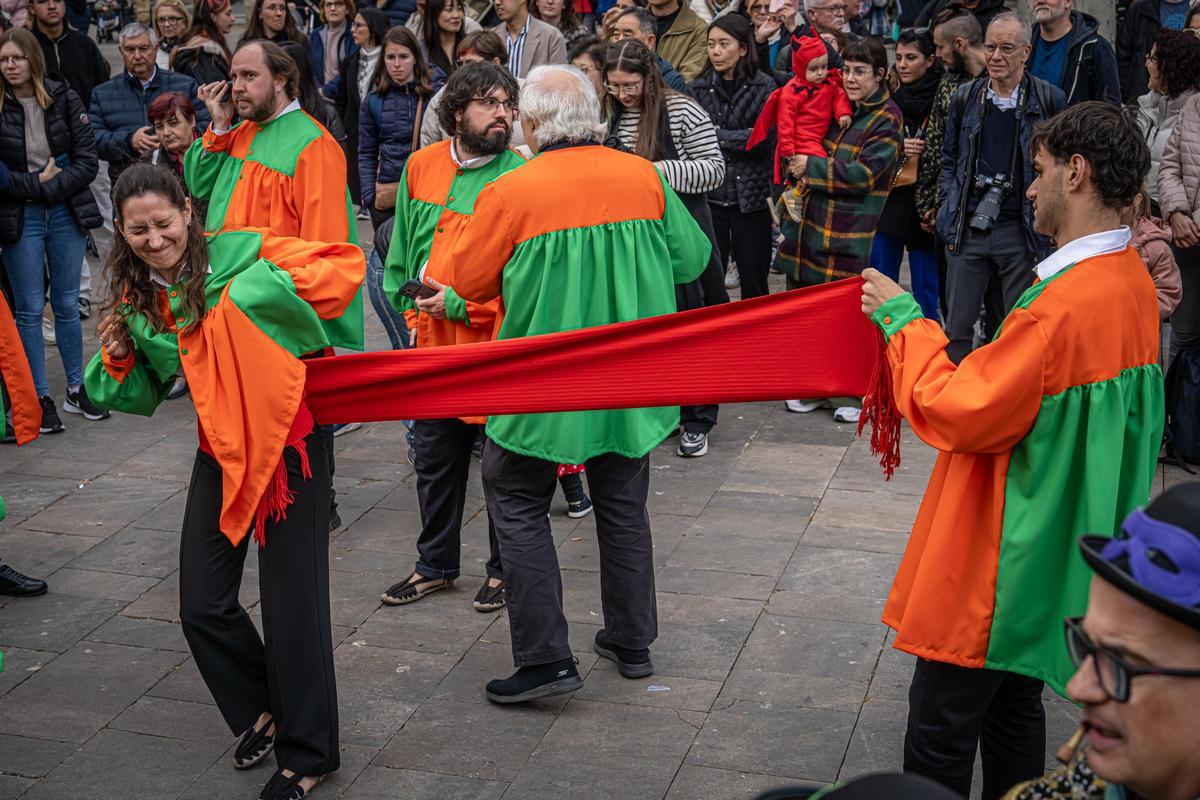 Arranca el Carnaval 2025 de BCN en Sants
