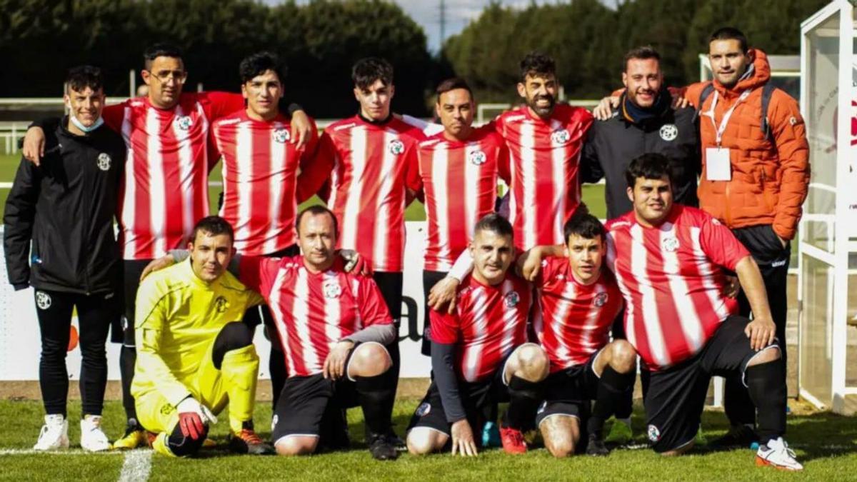 Formación del equipo + Que Goles del Zamora CF en las instalaciones de Pallafría (Burgos).