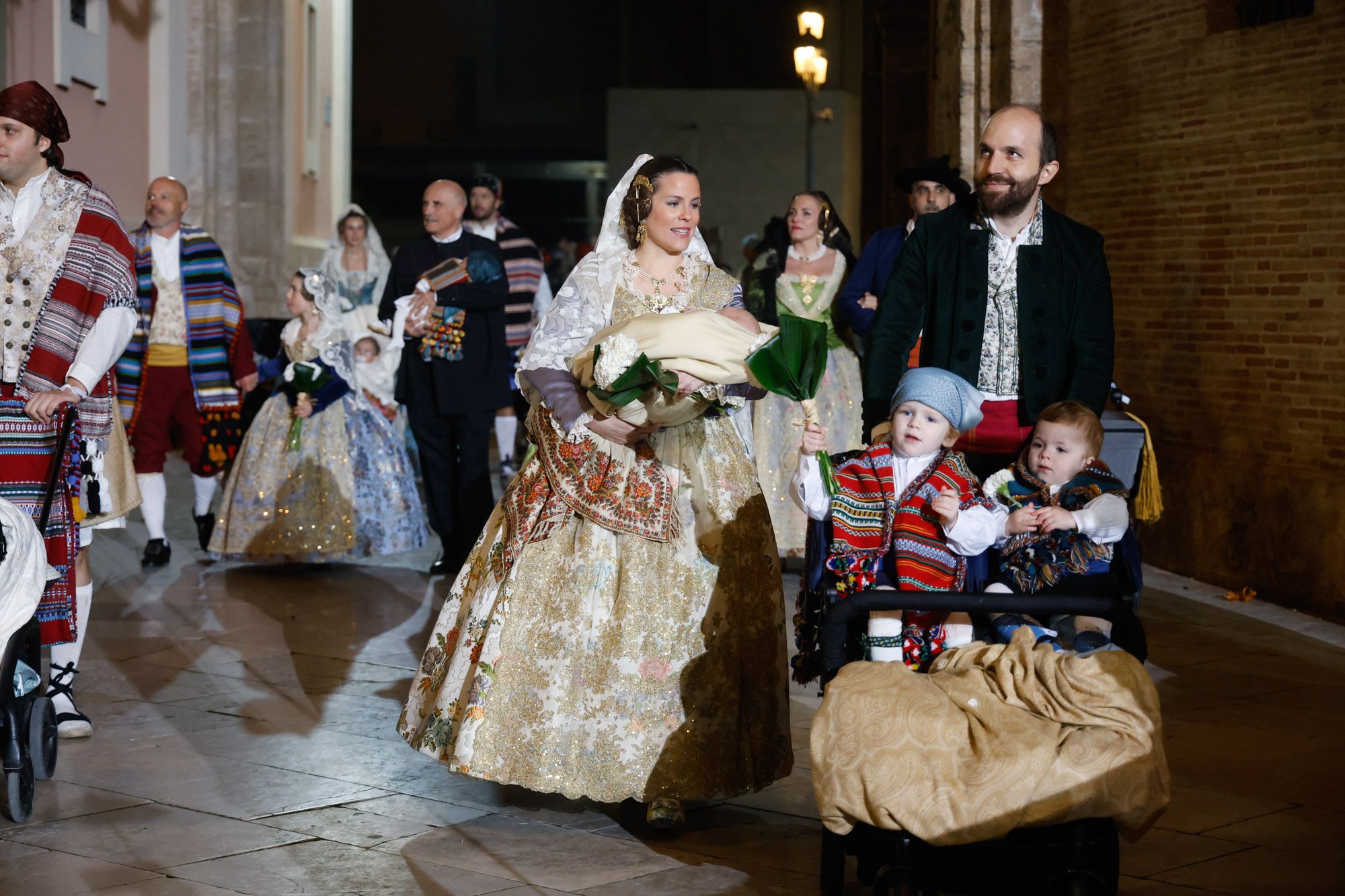 Todas las fotos de la Ofrenda del 17 de marzo por la calle de la Paz de 21:00 a 22:00 horas