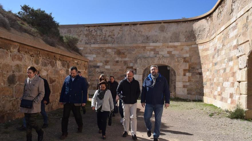 El PP pide al Gobierno central que invierta en la recuperación de las baterías de costa