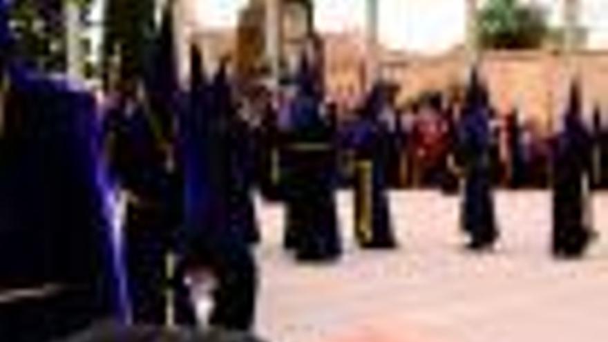Sevilla anima a las cofradías masculinas de Zamora a abrir las puertas a la mujer
