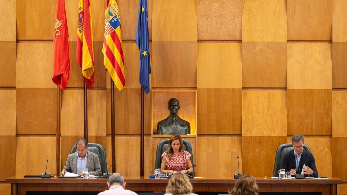 Natalia Chueca, este martes, presidiendo el último pleno antes del parón estival.