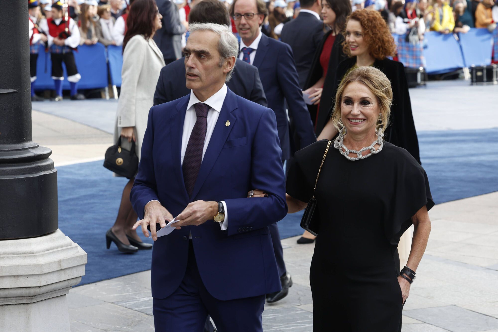 Así fue la llegada de los invitados a los premios "Princesa de Asturias" y su paso por la alfombra azul