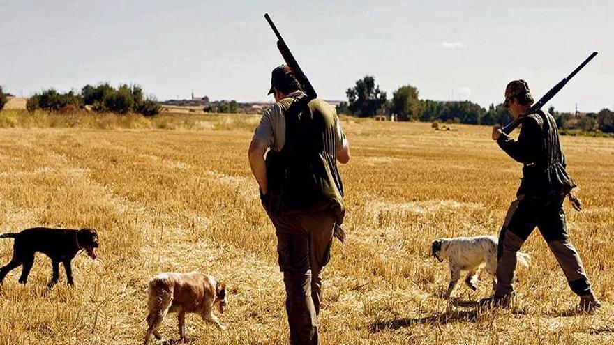 Un hombre se dispara con la escopeta en el pie mientras cazaba en Caravaca