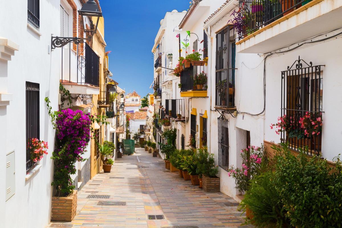 Imagen de una calle de Marbella