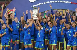 Brasil supera a Colombia en la final
