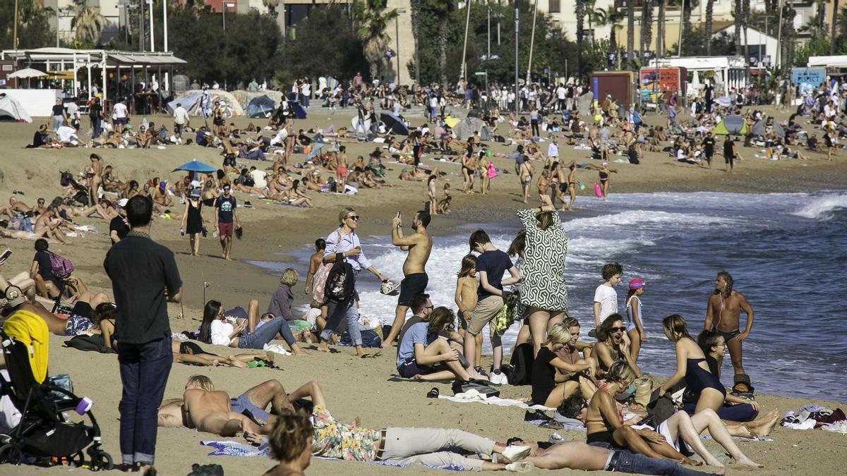 Día de Todos los Santos a 25ºC, en la Barceloneta