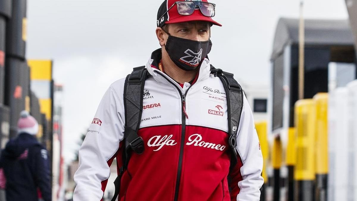 Kimi Raikkonen, a su llegada al circuito de Nurburgring donde se disputa este domingo el GP Eifel