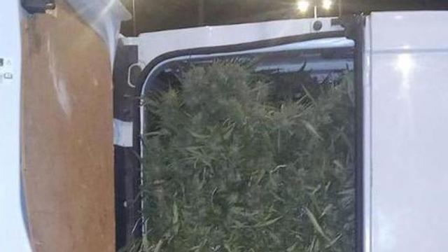 Una furgoneta carregada de marihuana capturada pels Mossos. | MOSSOS