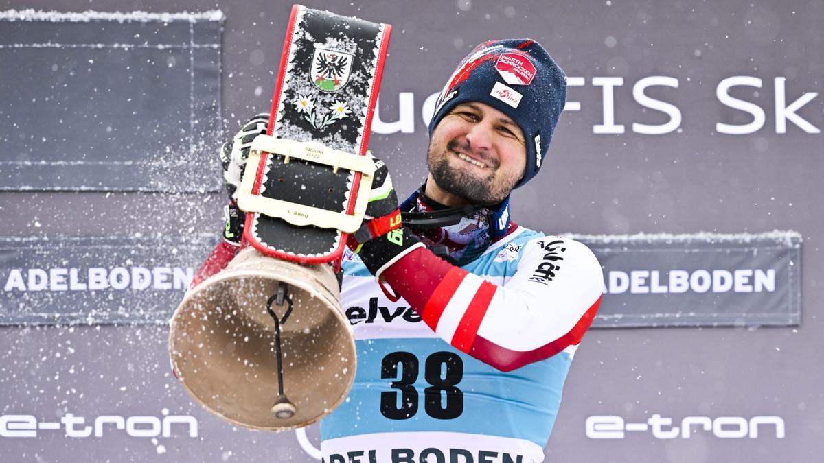 Strolz se estrena en Copa del Mundo en el eslalon de Adelboden