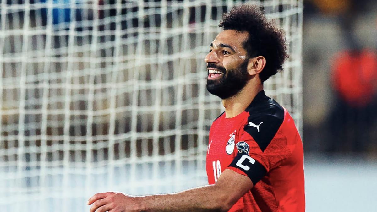 Salah ya sonríe en Camerún