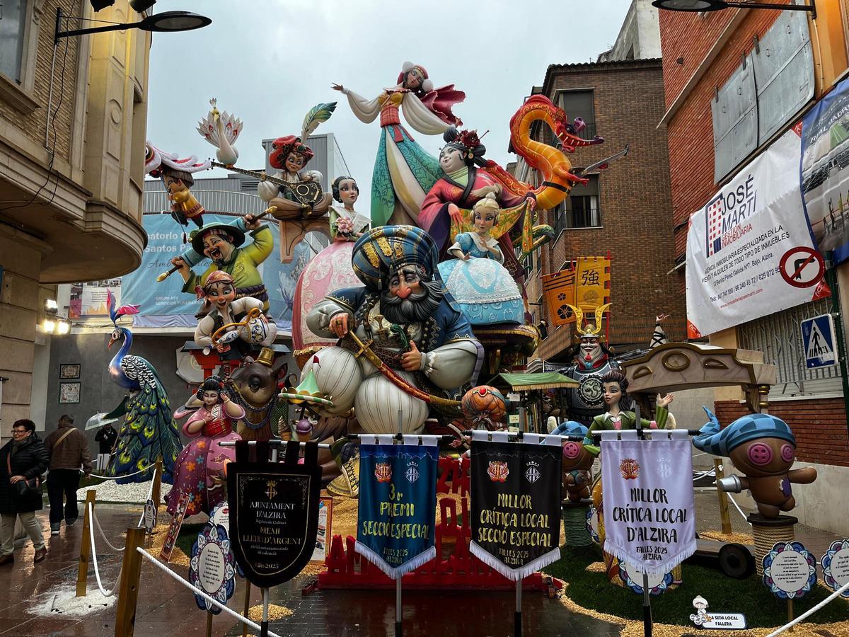 Camí Nou gana el premio a mejor crítica local de Alzira.