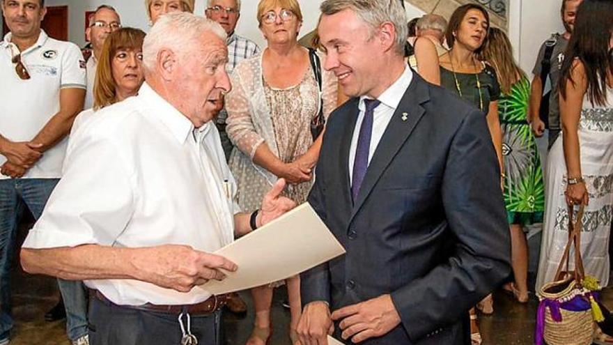 Albert Piñeira i Jean-Jacques Fortuny, ahir, a l&#039;ajuntament de Puigcerdà