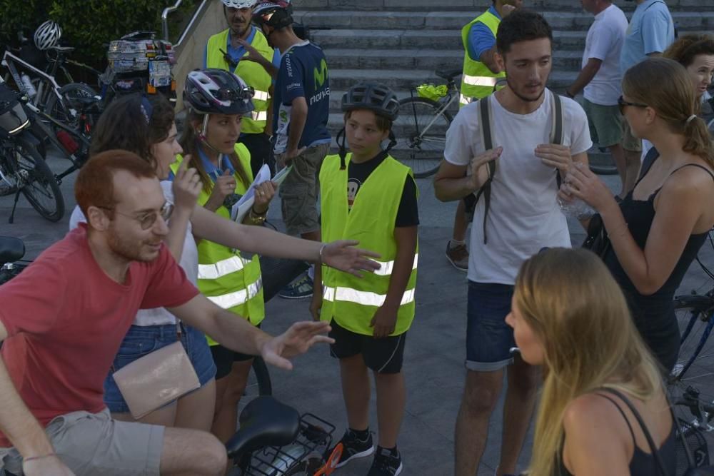 Ruta de bicicletas a la luz de la luna de Murcia