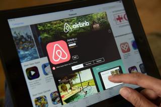 Un directivo de Airbnb realquiló a turistas el piso que había alquilado en Barcelona