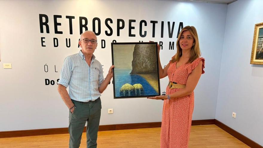 Eduardo Hermo doa ao Concello de Ribeira o cadro 'Mariña imaxinaria'