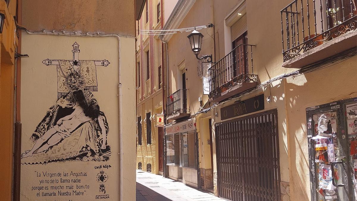 Mural de Nuestra Madre vandalizado