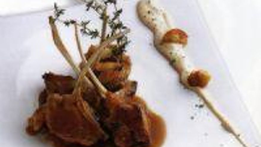 Costillas de Ternasco de Aragón rellenas y migas dulces de pastor Costillas de Ternasco de Aragón rellenas y migas dulces de pastor