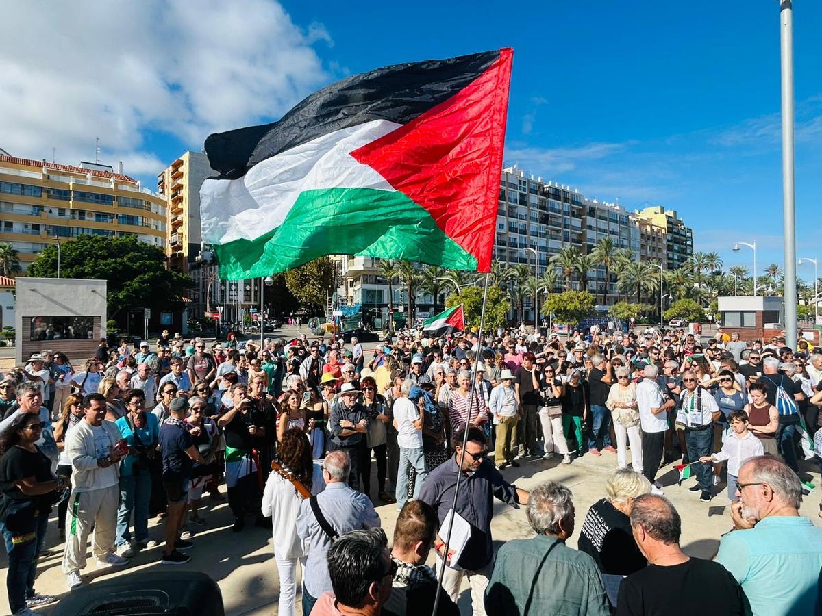 La bandera Palestina ondeando en las calles de Dénia