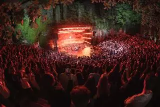 Olivia Rodrigo, en un concierto privado en el Grec previo al Clásico de fútbo