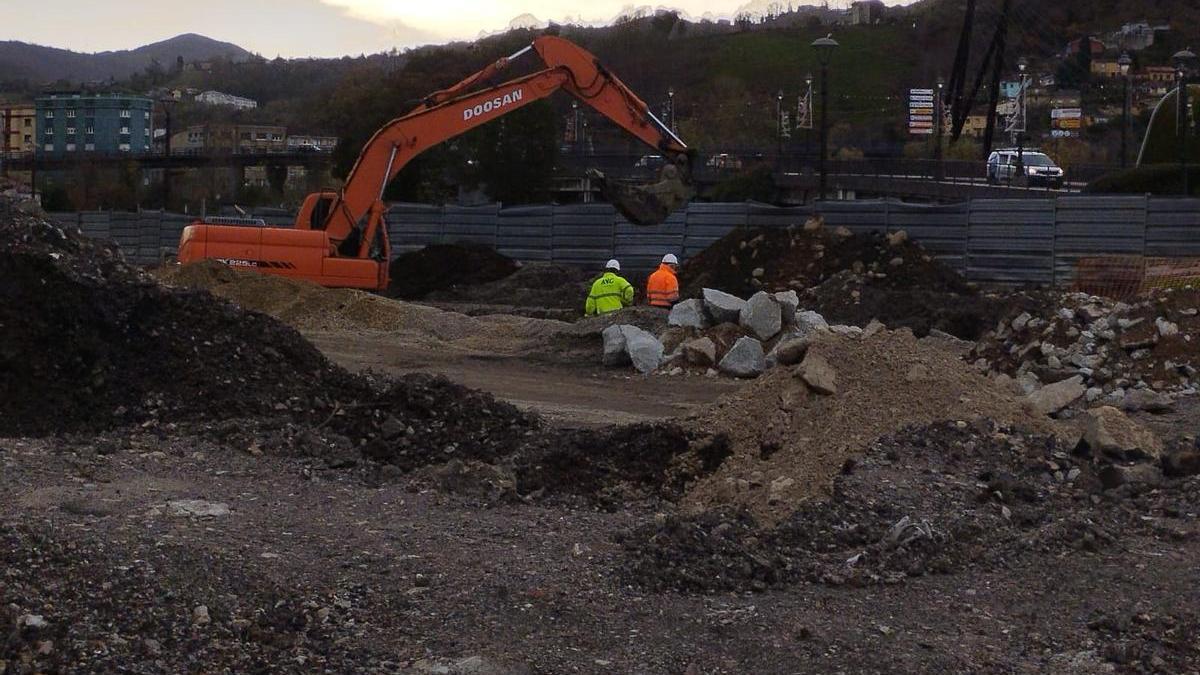 Trabajos a la altura del estadio Ganzábal.