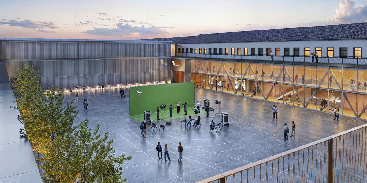 Exterior de Distrito 7, la antigua fábrica de ascensores que se convertirá en una ciudad dedicada al cine.