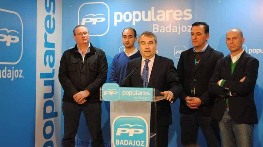 El PP denuncia ante la Guardia Civil el intento de agresión a su portavoz en Valdelacalzada