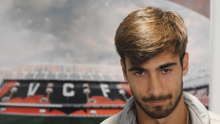 André Gomes.