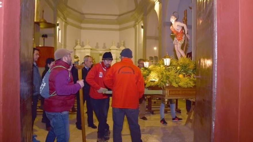 La Candelaria vuelve a la ermita de Sant Sebastià