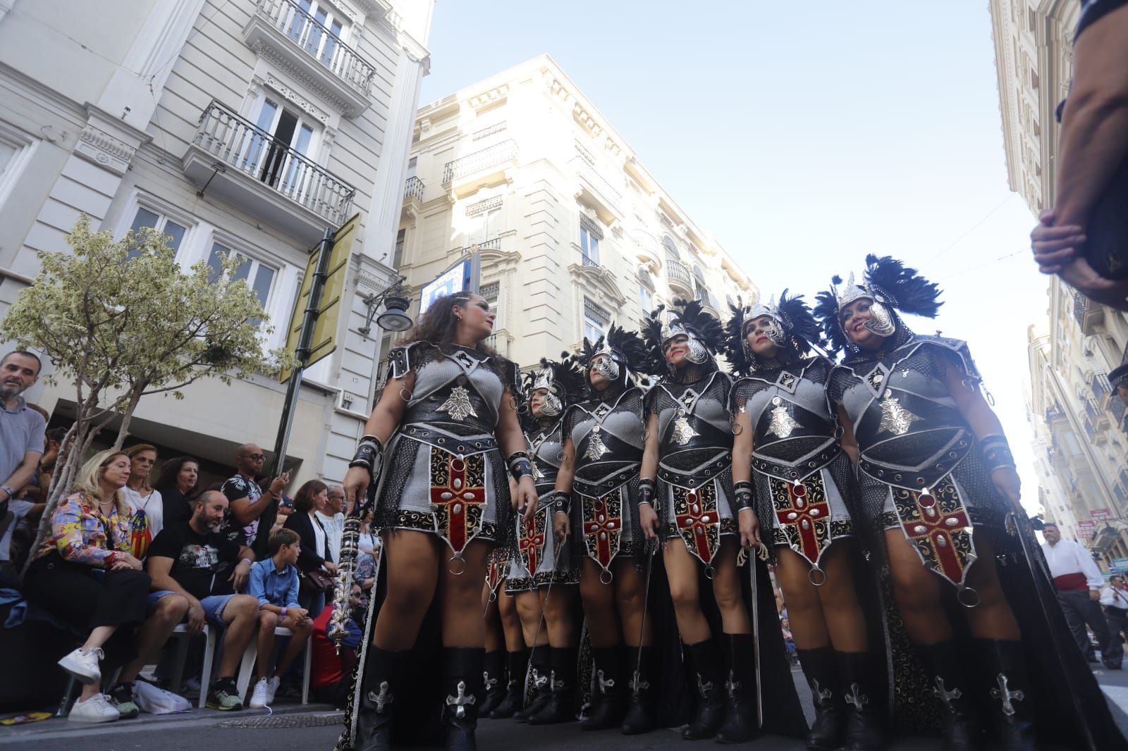 9 d'Octubre: Desfile de moros y cristianos